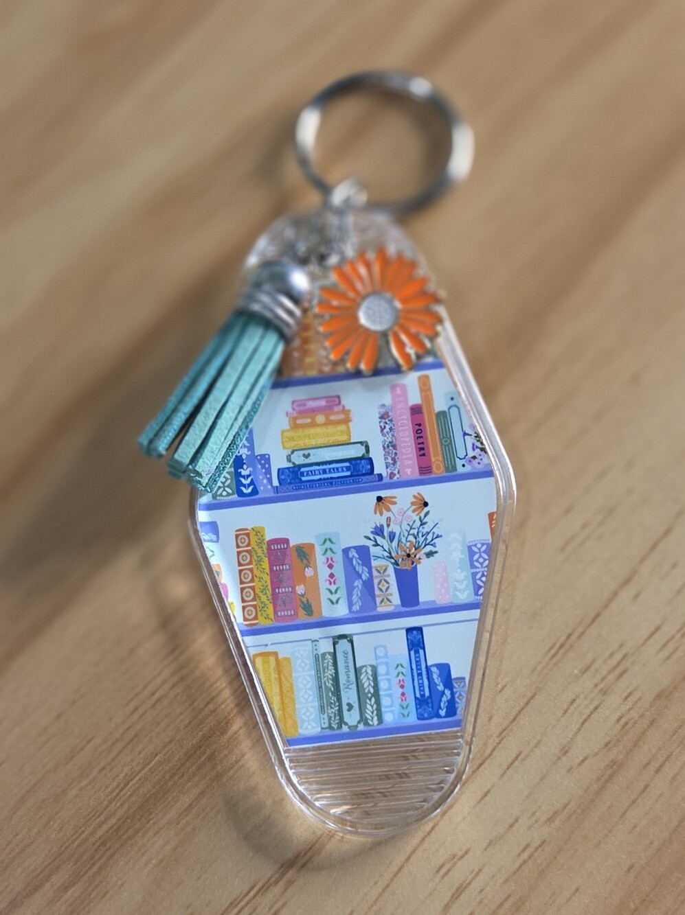 Book Lover Motel Keychain | Bookshelf Charm Tassel Key Ring | Reader Gift